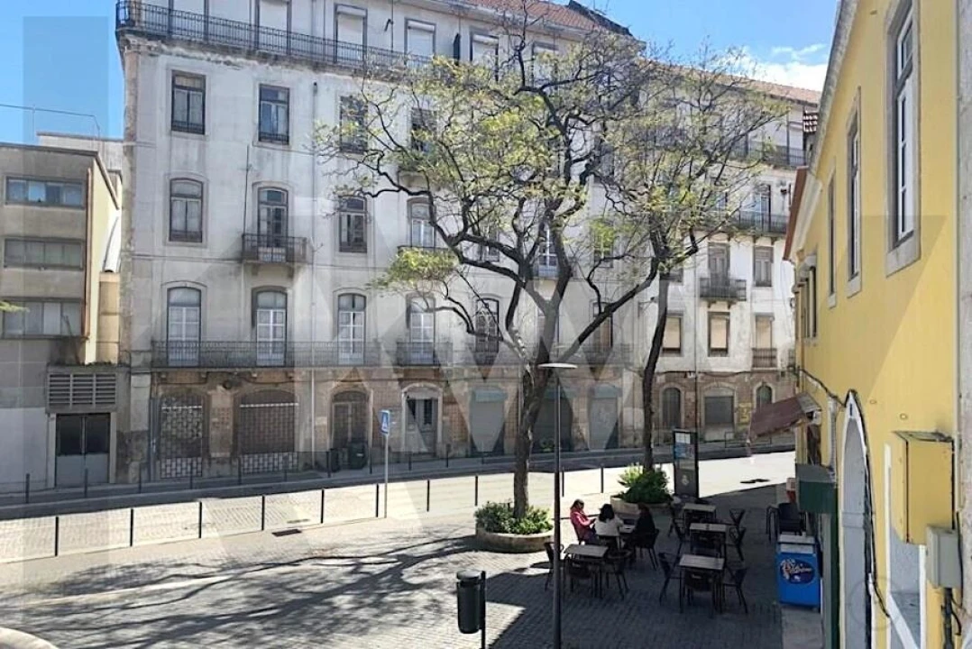 Apartamento T2 para Venda em Beato Foto 20