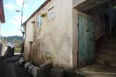 Moradia T2 para Venda em Almalagues