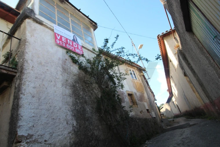 Moradia T2 para Venda em Almalagues Foto 3