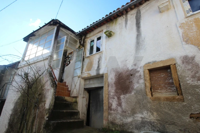 Moradia T2 para Venda em Almalagues