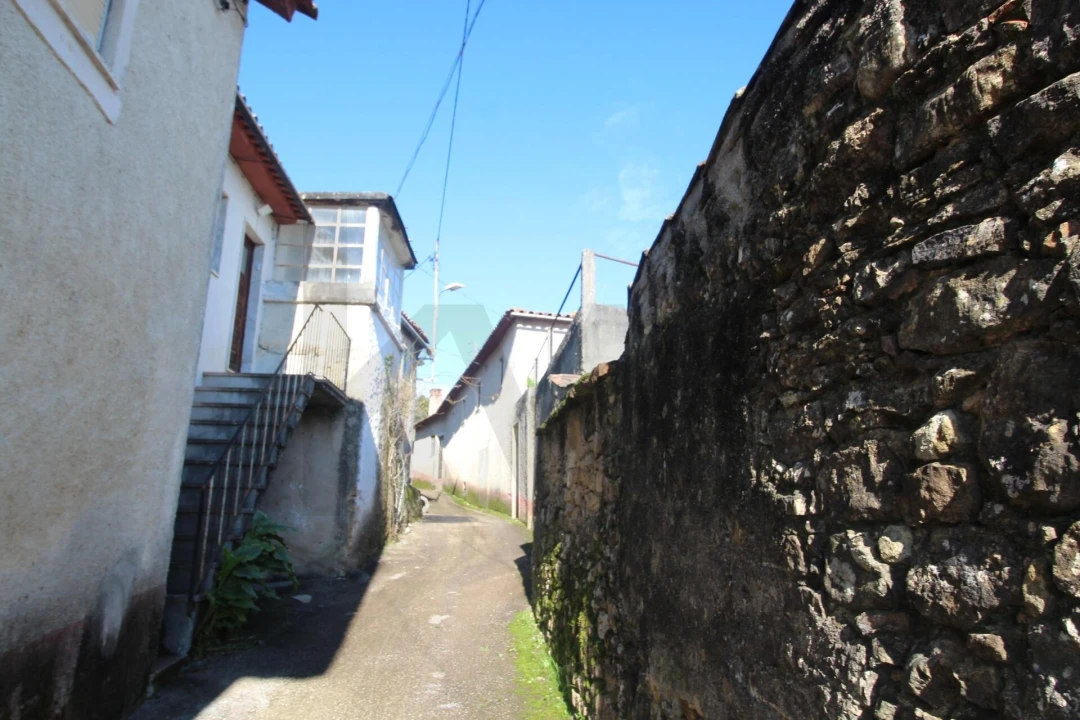 Moradia T2 para Venda em Almalagues Foto 22