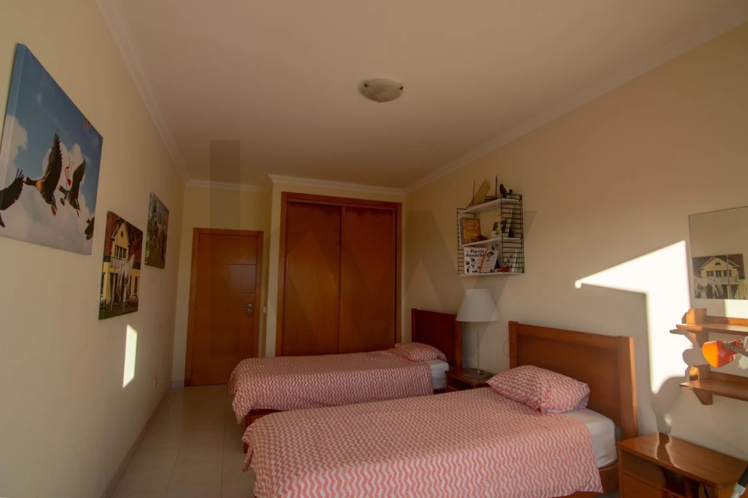 Moradia T3 para Venda em Foz do Arelho Foto 16