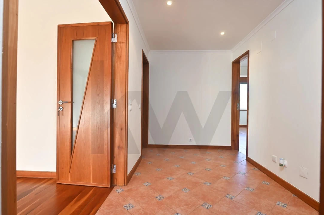 Apartamento T3 para Arrendamento em Carcavelos e Parede Foto 4