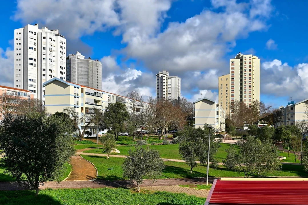 Apartamento T3 para Arrendamento em Carcavelos e Parede Foto 16