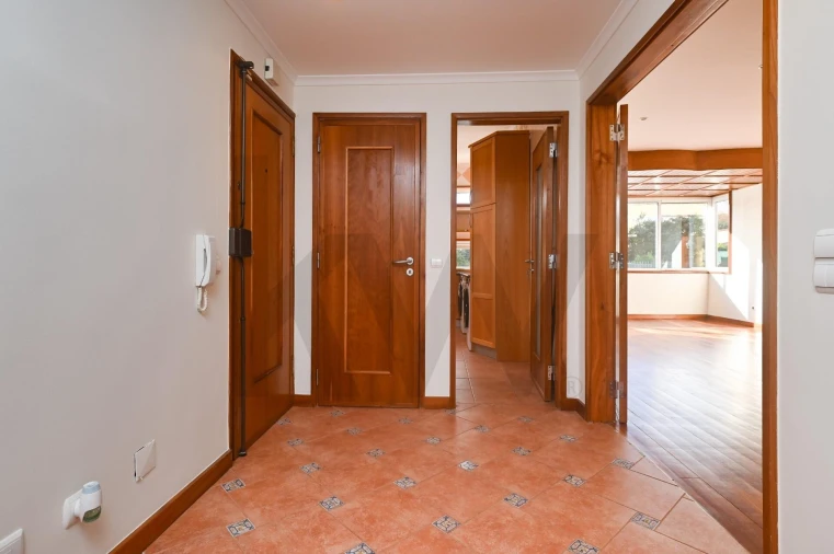 Apartamento T3 para Arrendamento em Carcavelos e Parede