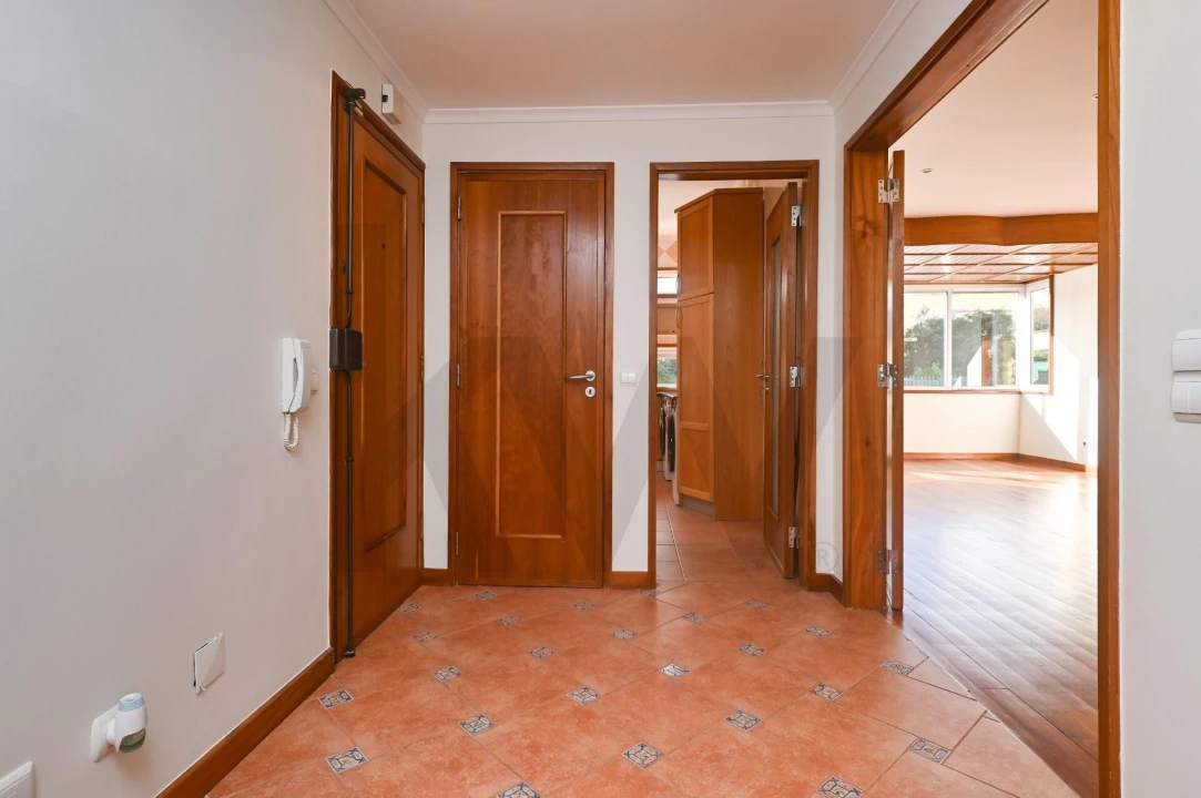 Apartamento T3 para Arrendamento em Carcavelos e Parede Foto 1