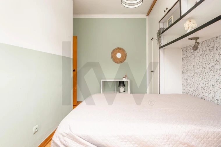 Apartamento T3 para Venda em Seixal, Arrentela e Aldeia de Paio Pires Foto 2