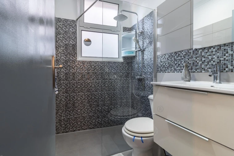 Moradia T2 para Venda em Funchal (Santa Luzia) Foto 13