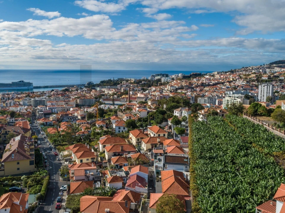 Moradia T2 para Venda em Funchal (Santa Luzia) Foto 17