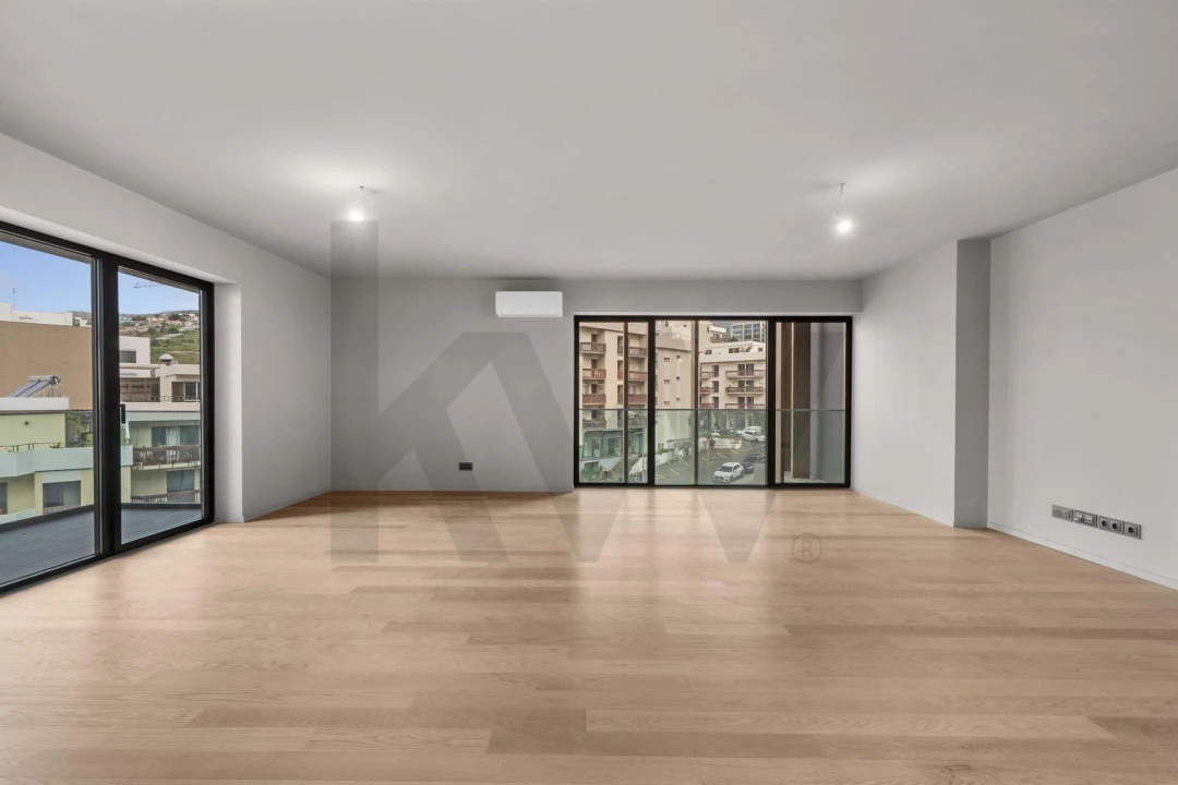 Apartamento T3 para Venda em São Martinho Foto 16