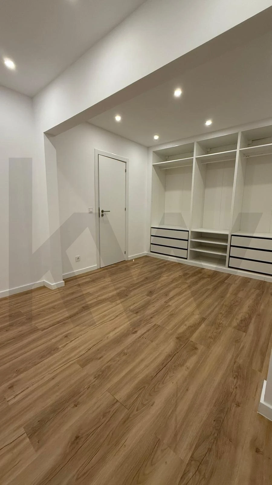 Apartamento T1 para Venda em Porto Salvo Foto 3