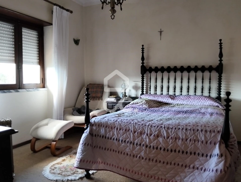 Moradia T5 para Venda em Vermelha Foto 21