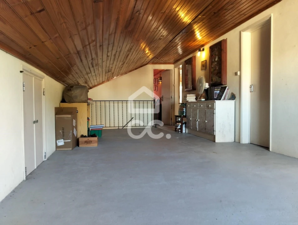 Moradia T5 para Venda em Vermelha Foto 29