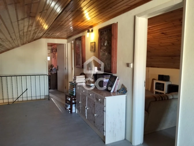 Moradia T5 para Venda em Vermelha Foto 30