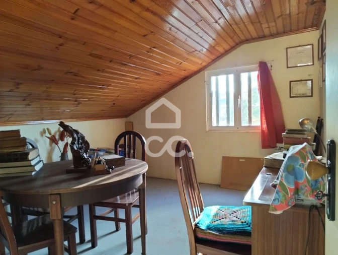 Moradia T5 para Venda em Vermelha Foto 33