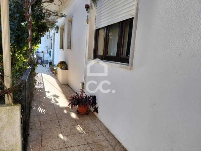 Moradia T5 para Venda em Vermelha Foto 10