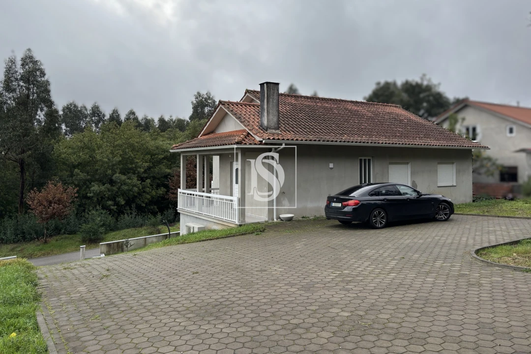 Moradia T3 para Venda em Castelões Foto 30