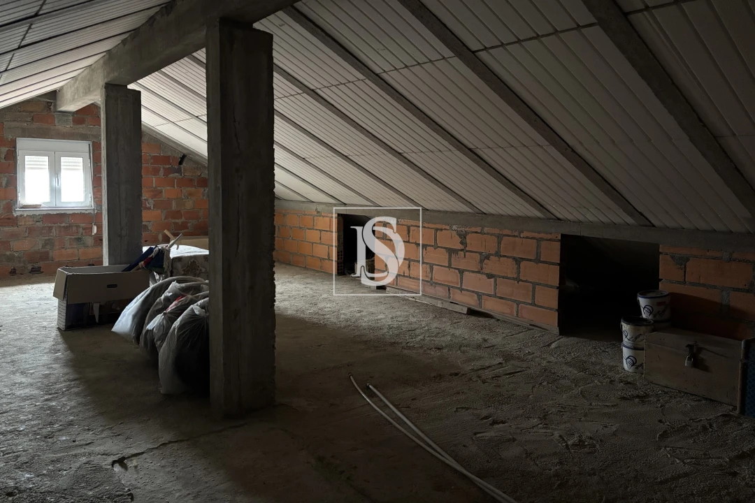 Moradia T3 para Venda em Castelões Foto 29