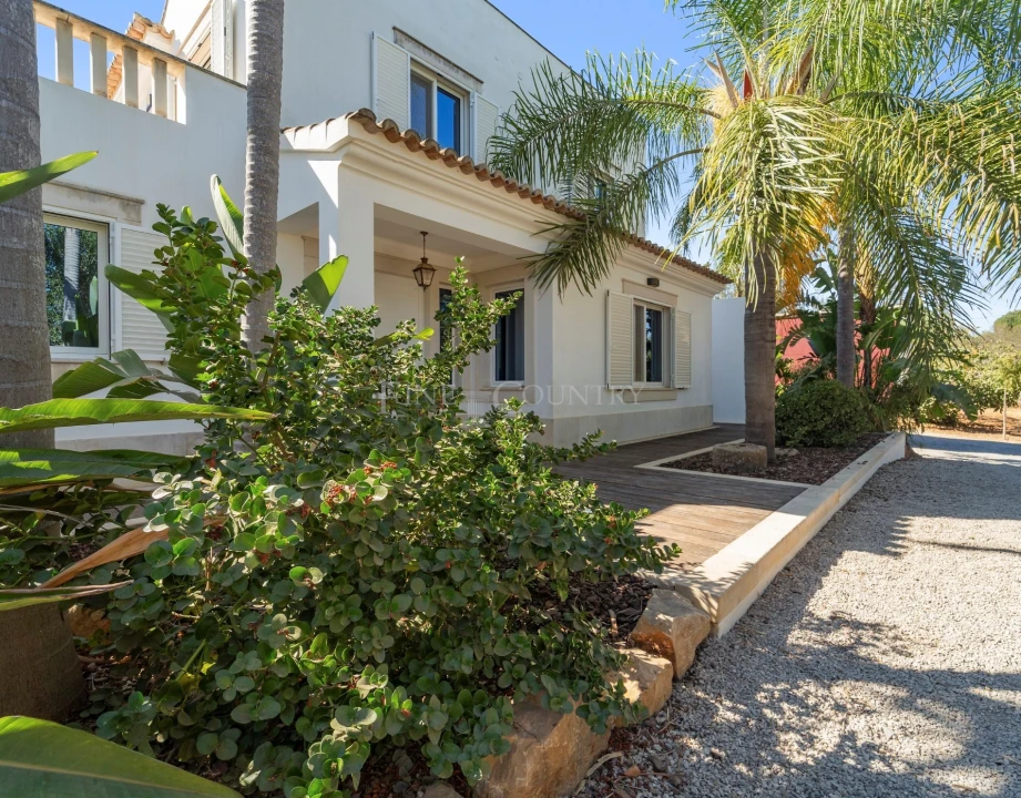 Moradia T6 para Venda em Conceição e Cabanas de Tavira Foto 3