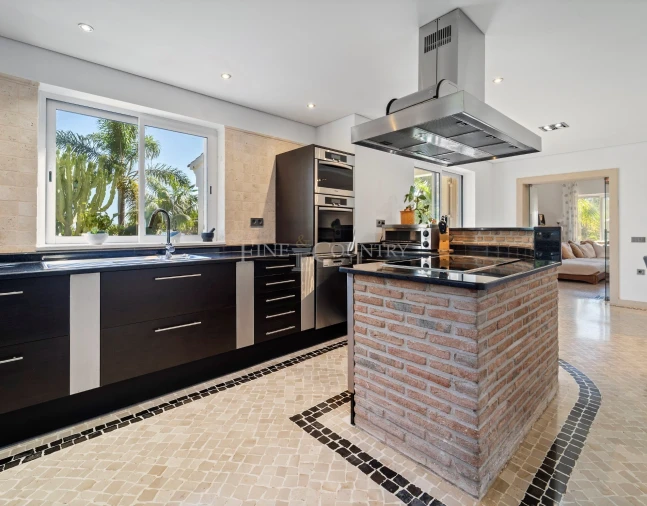 Moradia T6 para Venda em Conceição e Cabanas de Tavira Foto 2