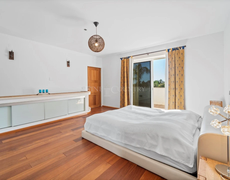 Moradia T6 para Venda em Conceição e Cabanas de Tavira Foto 11