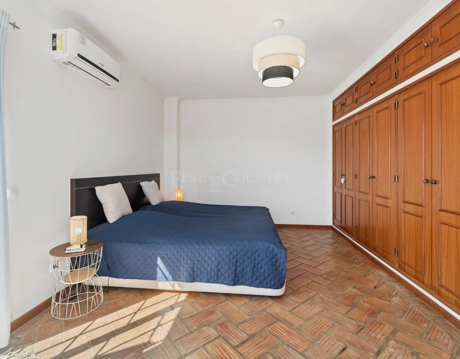 Moradia T6 para Venda em Conceição e Cabanas de Tavira Foto 32