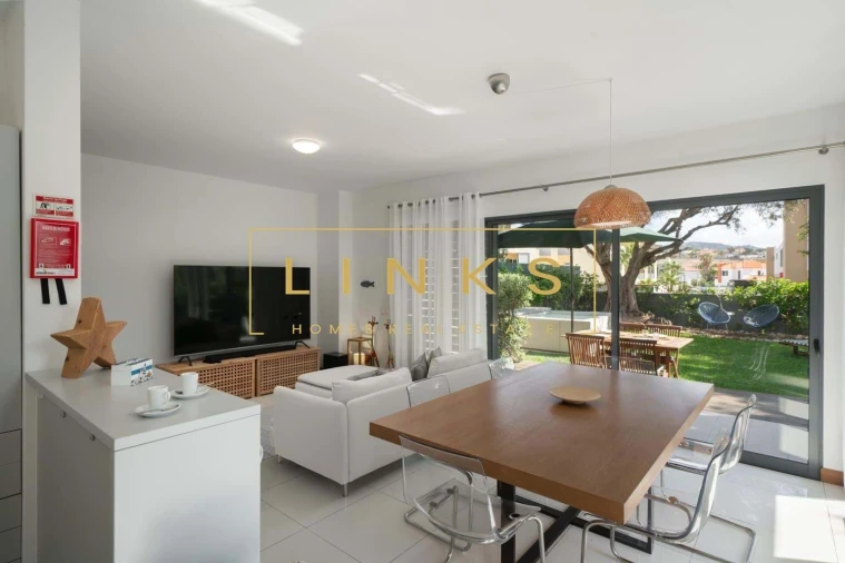 Moradia T2 para Venda em Porto Santo Foto 12