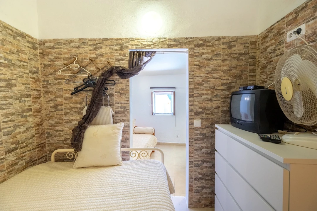 Moradia T1 para Venda em Aljezur Foto 6