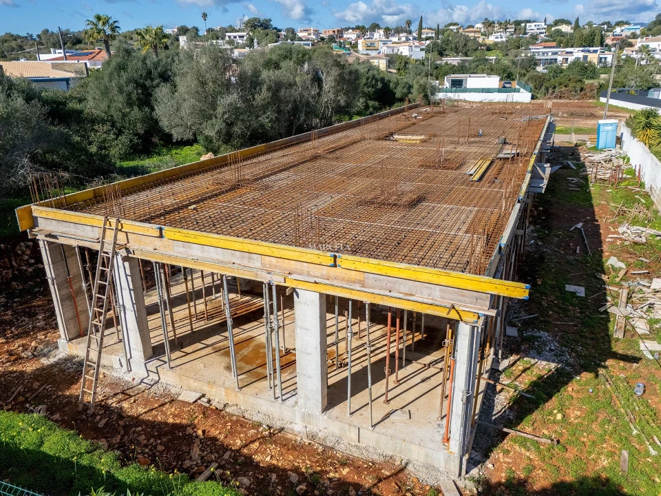 Moradia T3 para Venda em Mexilhoeira Grande Foto 2