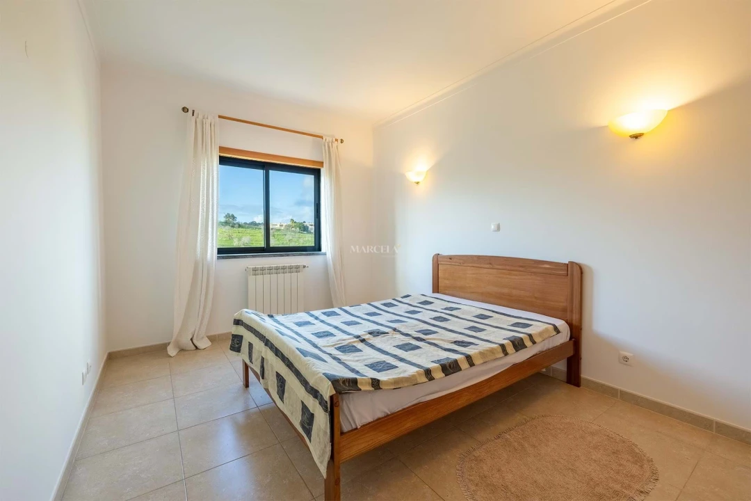 Apartamento T2 para Arrendamento em Lagos (São Sebastião e Santa Maria) Foto 9