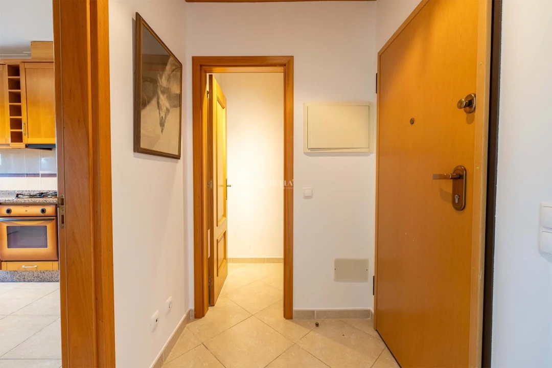 Apartamento T2 para Arrendamento em Lagos (São Sebastião e Santa Maria) Foto 17