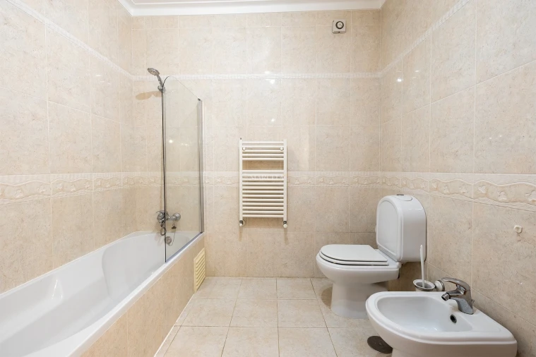 Apartamento T2 para Arrendamento em Lagos (São Sebastião e Santa Maria) Foto 14