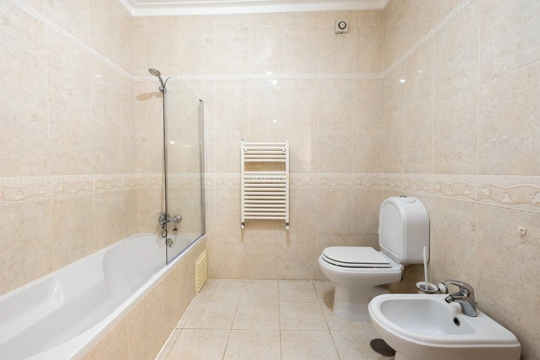 Apartamento T2 para Arrendamento em Lagos (São Sebastião e Santa Maria) Foto 14