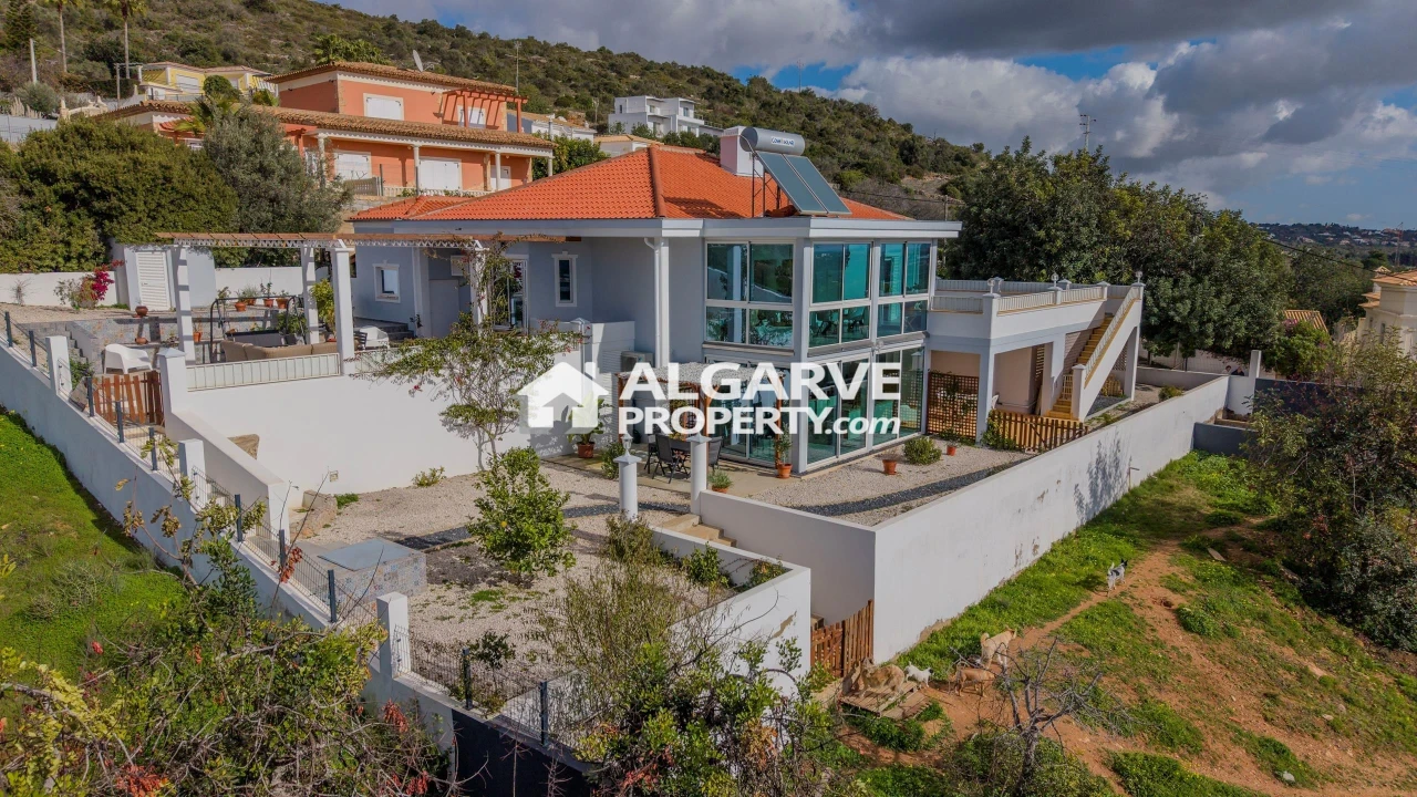 Moradia T4 para Venda em Loule (São Sebastião) Foto 48