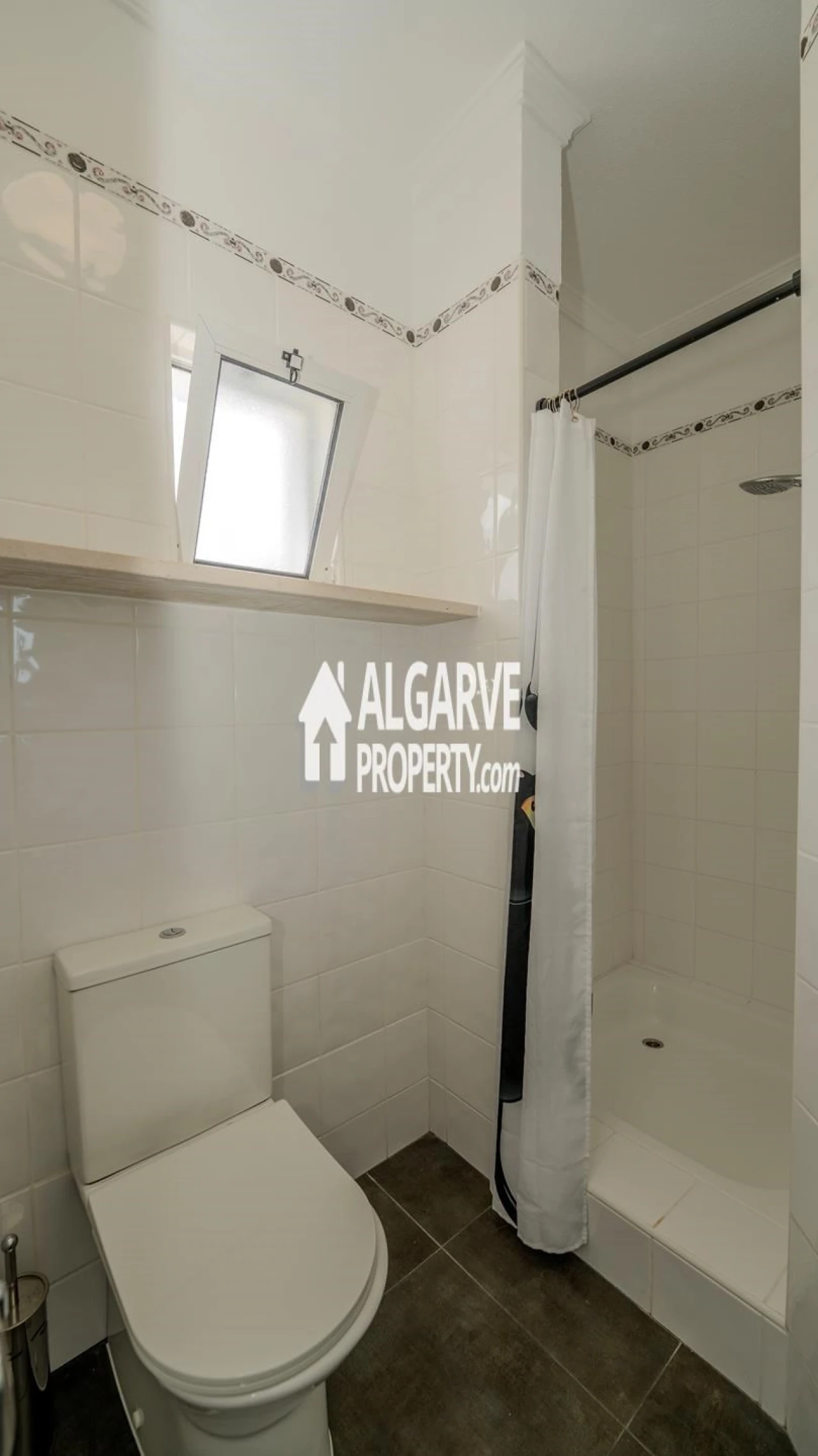 Moradia T4 para Venda em Loule (São Sebastião) Foto 21