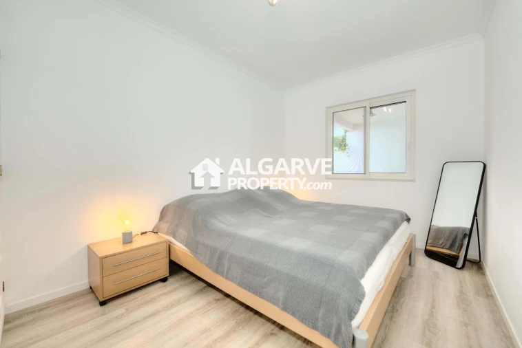 Moradia T4 para Venda em Loule (São Sebastião) Foto 58