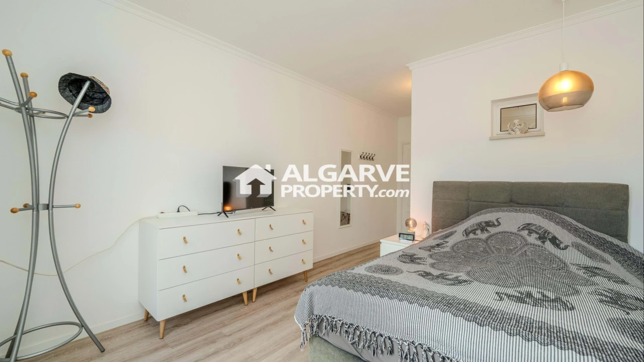 Moradia T4 para Venda em Loule (São Sebastião) Foto 26