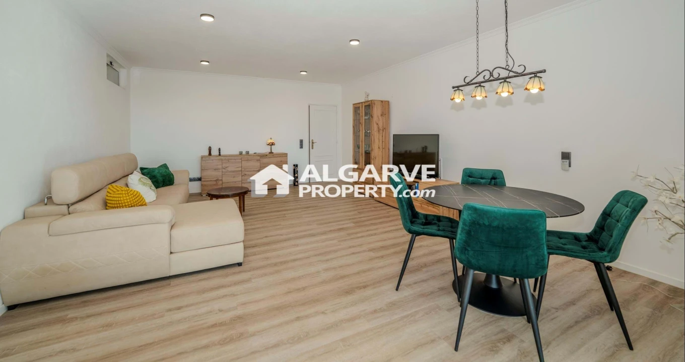 Moradia T4 para Venda em Loule (São Sebastião) Foto 30