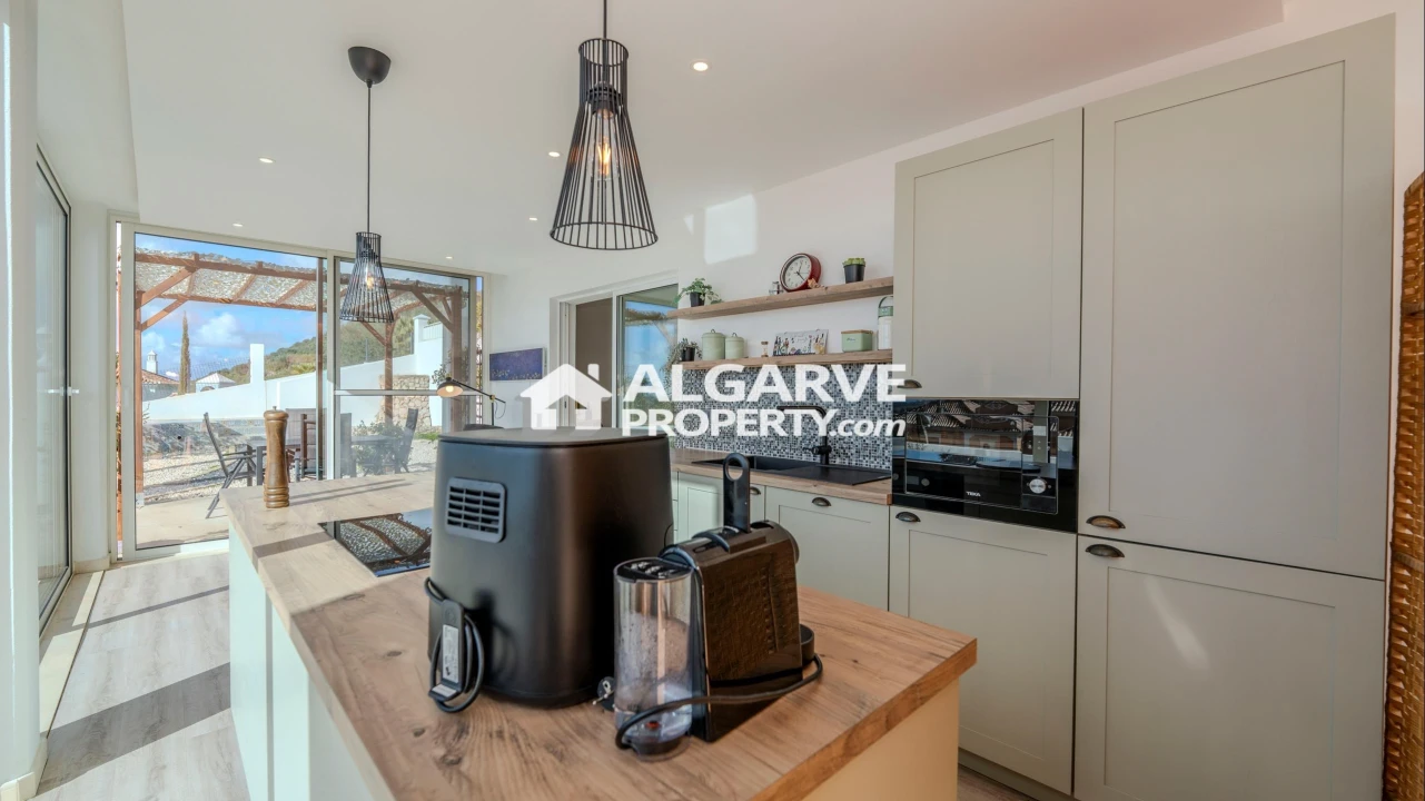 Moradia T4 para Venda em Loule (São Sebastião) Foto 32