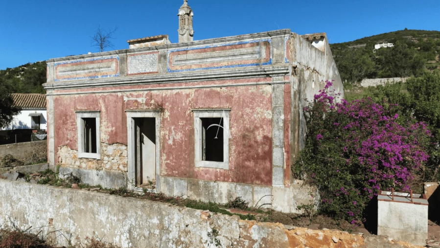 Terreno para Venda em Santa Barbara de Nexe Foto 2
