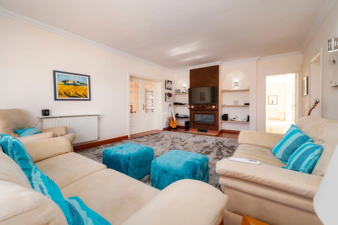 Moradia T4 para Venda em Boliqueime Foto 2