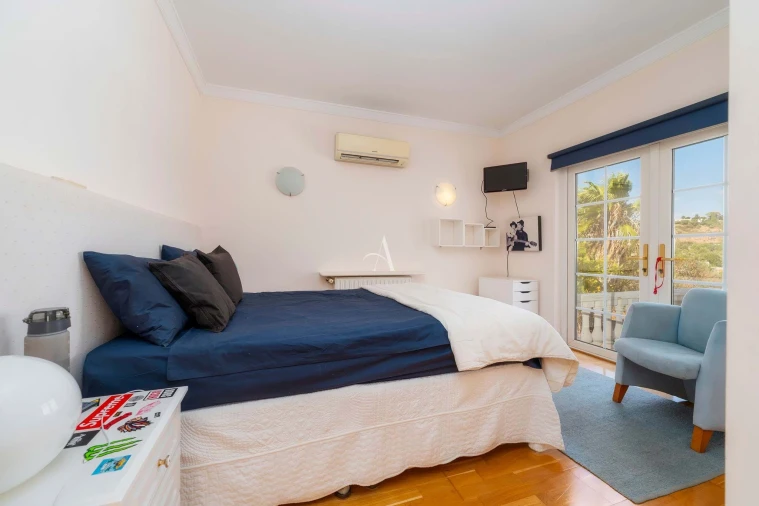 Moradia T4 para Venda em Boliqueime Foto 22