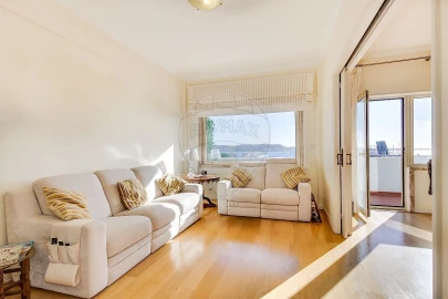 Apartamento T3 para Arrendamento férias em Algés, Linda-A-Velha e Cruz Quebrada-Dafundo