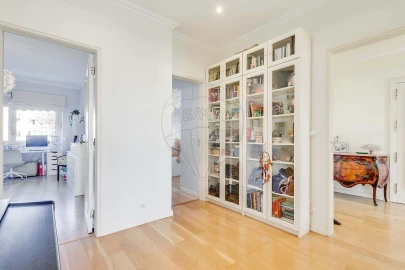 Apartamento T3 para Arrendamento férias em Algés, Linda-A-Velha e Cruz Quebrada-Dafundo