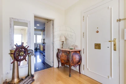 Apartamento T3 para Arrendamento férias em Algés, Linda-A-Velha e Cruz Quebrada-Dafundo