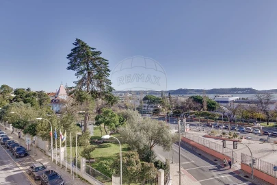 Apartamento T3 para Arrendamento férias em Algés, Linda-A-Velha e Cruz Quebrada-Dafundo