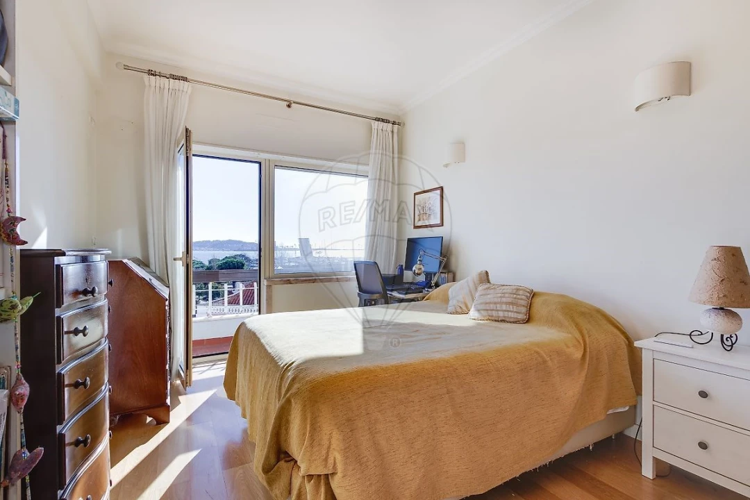 Apartamento T3 para Arrendamento férias em Algés, Linda-A-Velha e Cruz Quebrada-Dafundo Foto 15