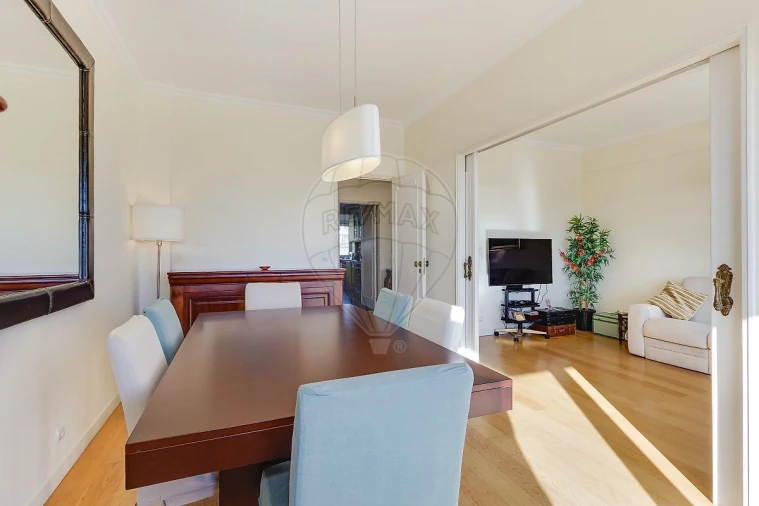 Apartamento T3 para Arrendamento férias em Algés, Linda-A-Velha e Cruz Quebrada-Dafundo Foto 6