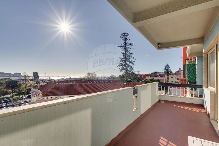 Apartamento T3 para Arrendamento férias em Algés, Linda-A-Velha e Cruz Quebrada-Dafundo Foto 7