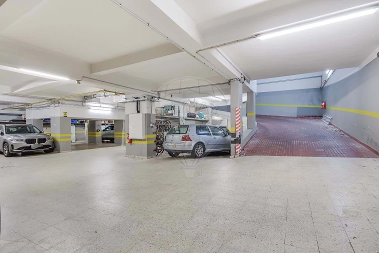 Apartamento T3 para Arrendamento férias em Algés, Linda-A-Velha e Cruz Quebrada-Dafundo Foto 29